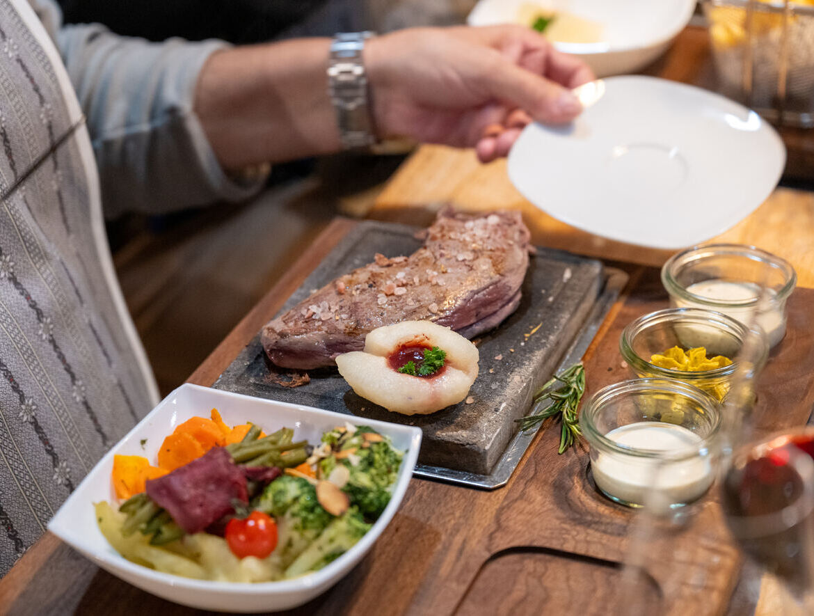 Schatt Stübli Heisser Stein